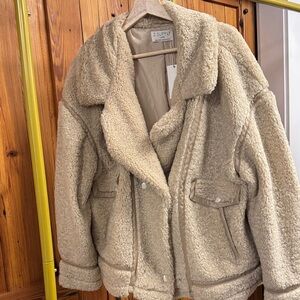 Z Supply Women's Tan Teddy Jacket